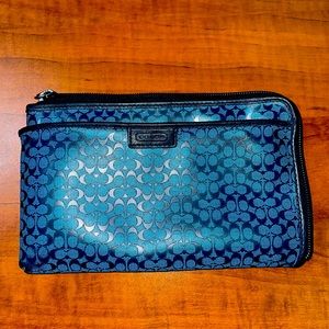 COACH MONOGRAMED MULTI FUNCTIONAL CASE